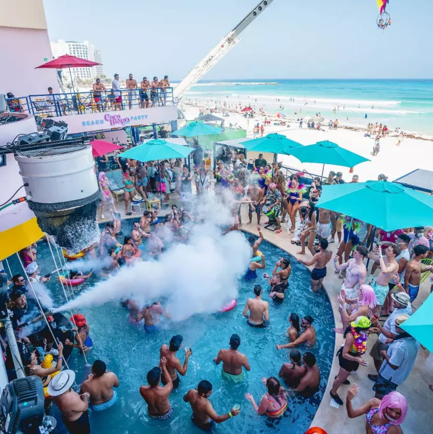 Coco Bongo Beach Club Cabana (per group of 6)